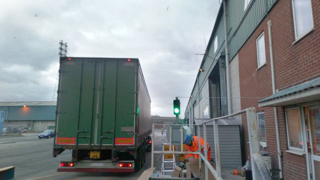 Traffic signalling for busy port